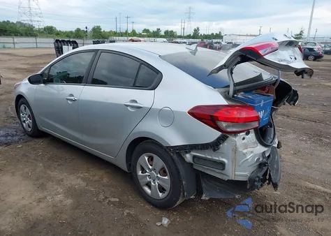 2017 Kia Forte Lx из США, поврежденный, VIN 3KPFK4A77HE160600
